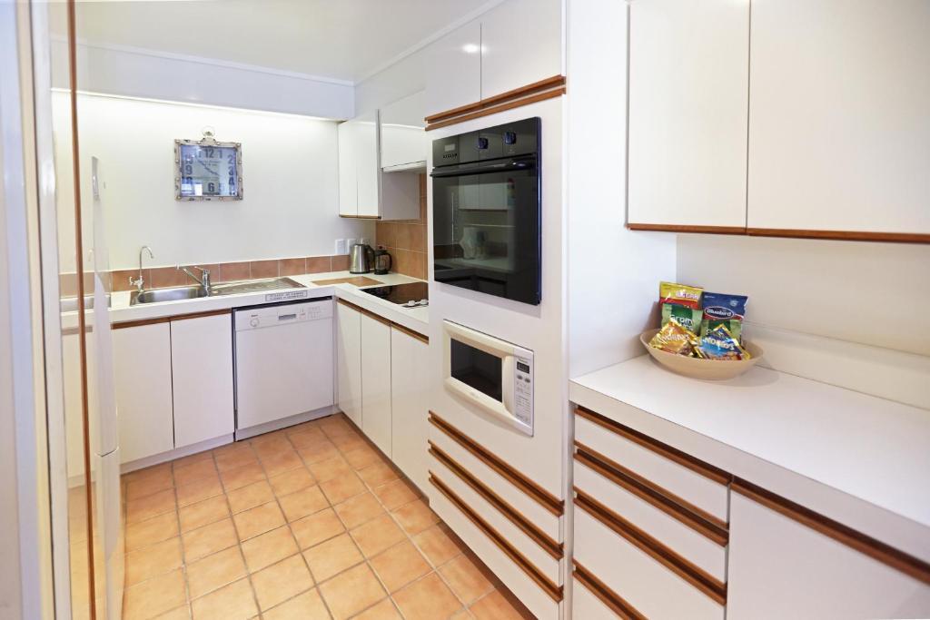 Aparthotel Pioneer Waterfront 4*